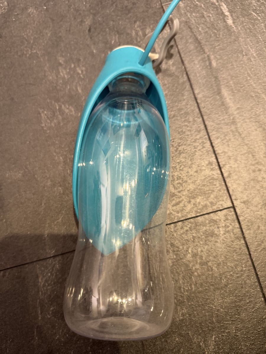 Borracce & Thermos: Hundewasserflasche für unterwegs – Usato da Niederglatt ZH venduto da vul_v86c