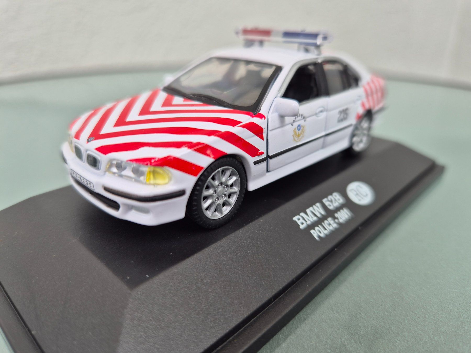 BMW Modellini d'auto: BMW 528 Police. 1:43. – Usato da Oberbuchsiten venduto da laffite54 1