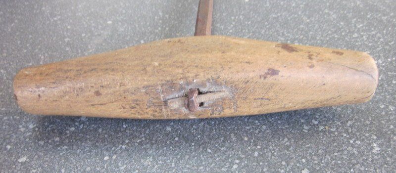 Tutti gli attrezzi: Alter Hand-Bohrer geschmiedet mit Holzgriff – Usato da Bischofszell venduto da raika 5