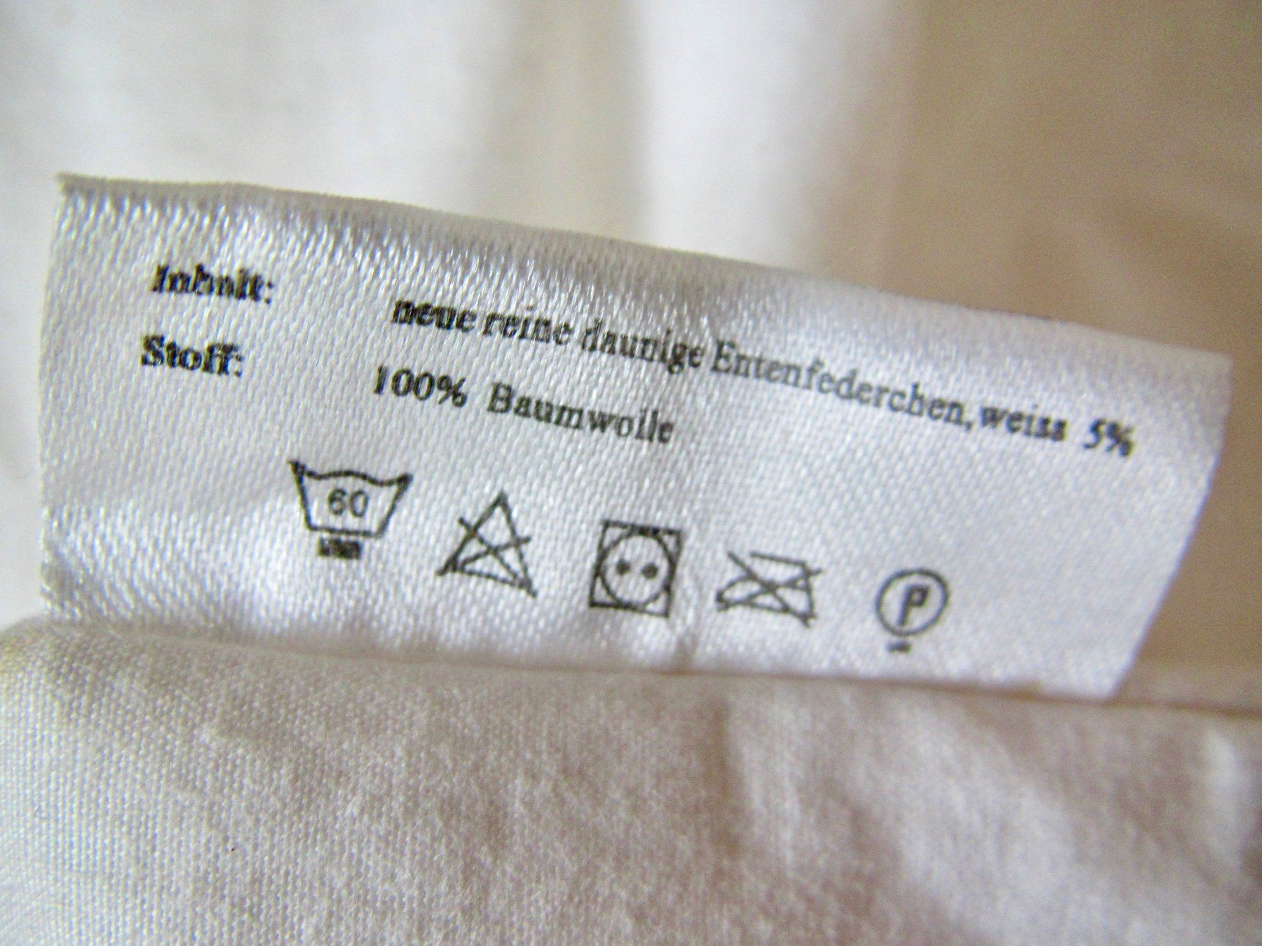 Globus Kissen: GRAND COUSSIN DAY GLOBUS LIN – Gebraucht aus Murten von Selliot 8
