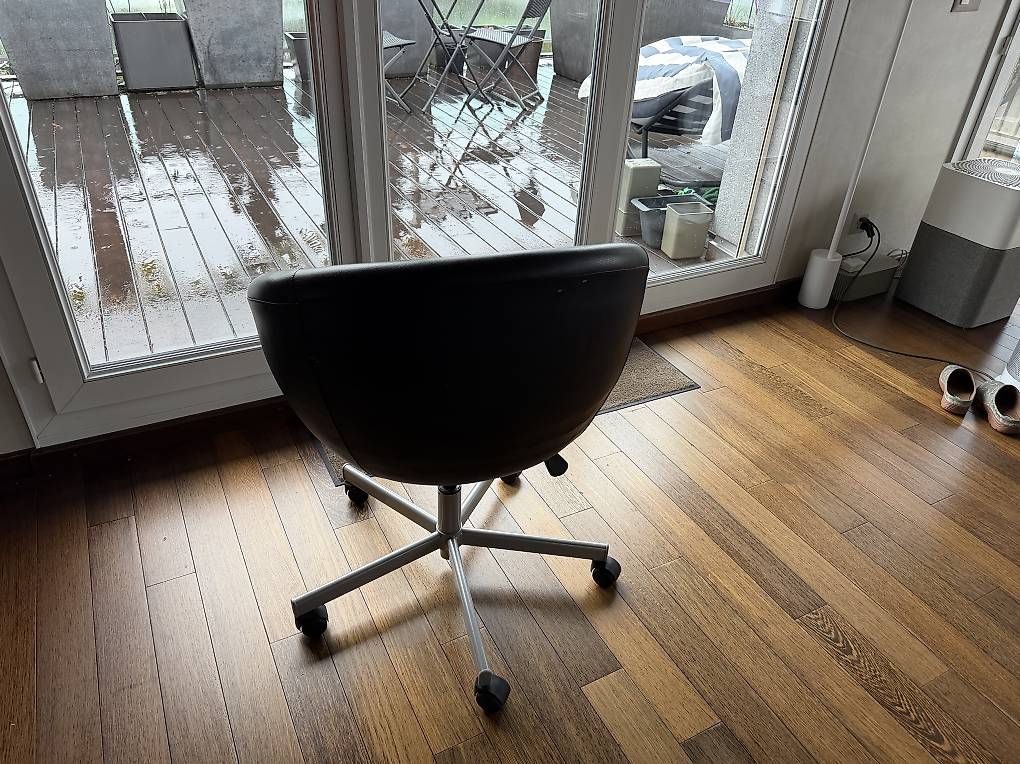 Sedie a rotelle: Chaise IKEA roulante confortable – Usato da Plan-les-Ouates venduto da drj_2ryg 1