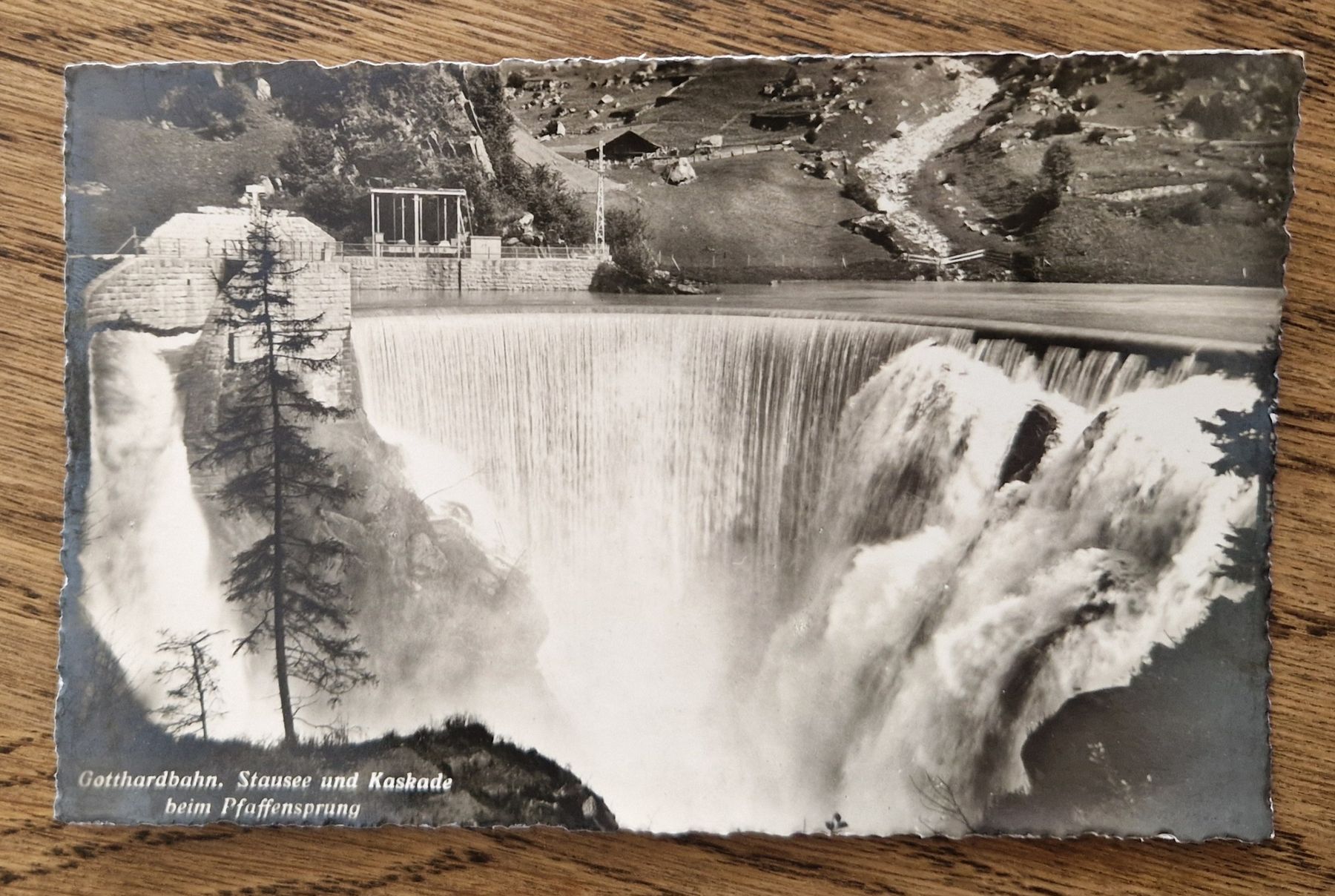 Cartoline postali: Gotthardbahn, Stausee und Kaskade beim Pfaffensprung – Usato da Ebikon venduto da Donar50
