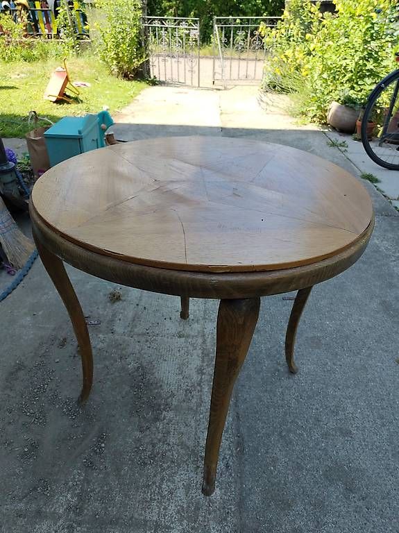Tables: Tisch aus Holz – D'occasion à Solothurn par luk_7cj5 1