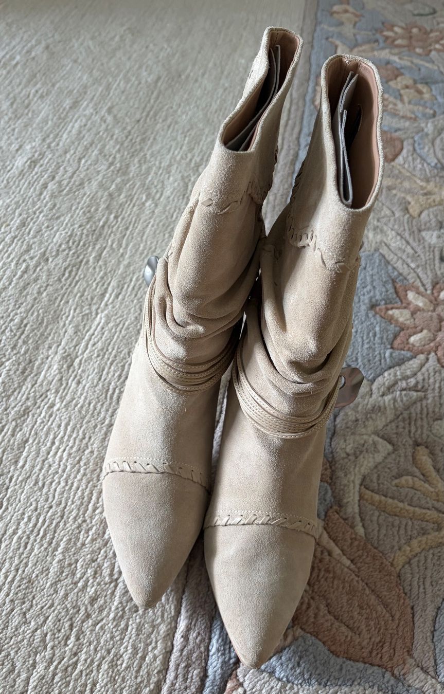 Damenschuhe: Stiefel Wildleder beige – Neu (gemäss Beschreibung) aus Luzern von Chiara.9 2