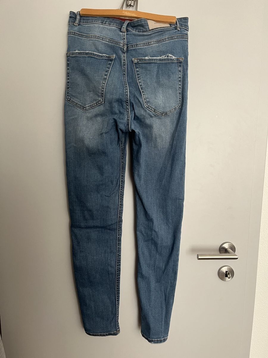 Pull&Bear Jeans: Skinny Jeans – Usato da Bellikon venduto da Ruth_62 1
