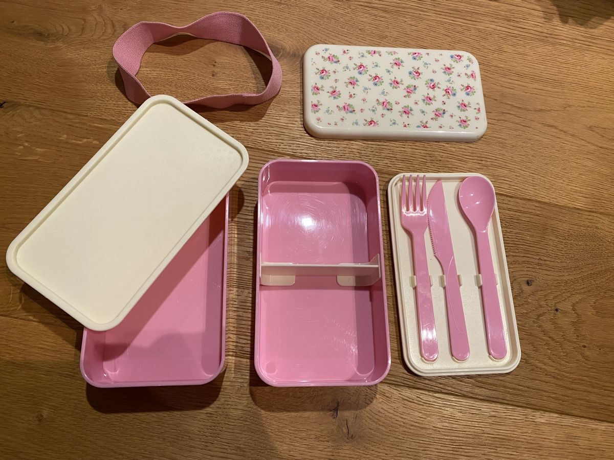 Tupperware Contenitori & Simili: Tupperware, Aufbewahrung – Nuovo (secondo la descrizione) da Wetzikon ZH venduto da purple_44 1