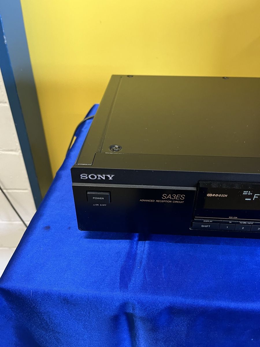 Sony Radio: Sony ST-SA3ES FM/AM Stereo Tuner – Usato da Strengelbach venduto da RaenAntikDesign 1
