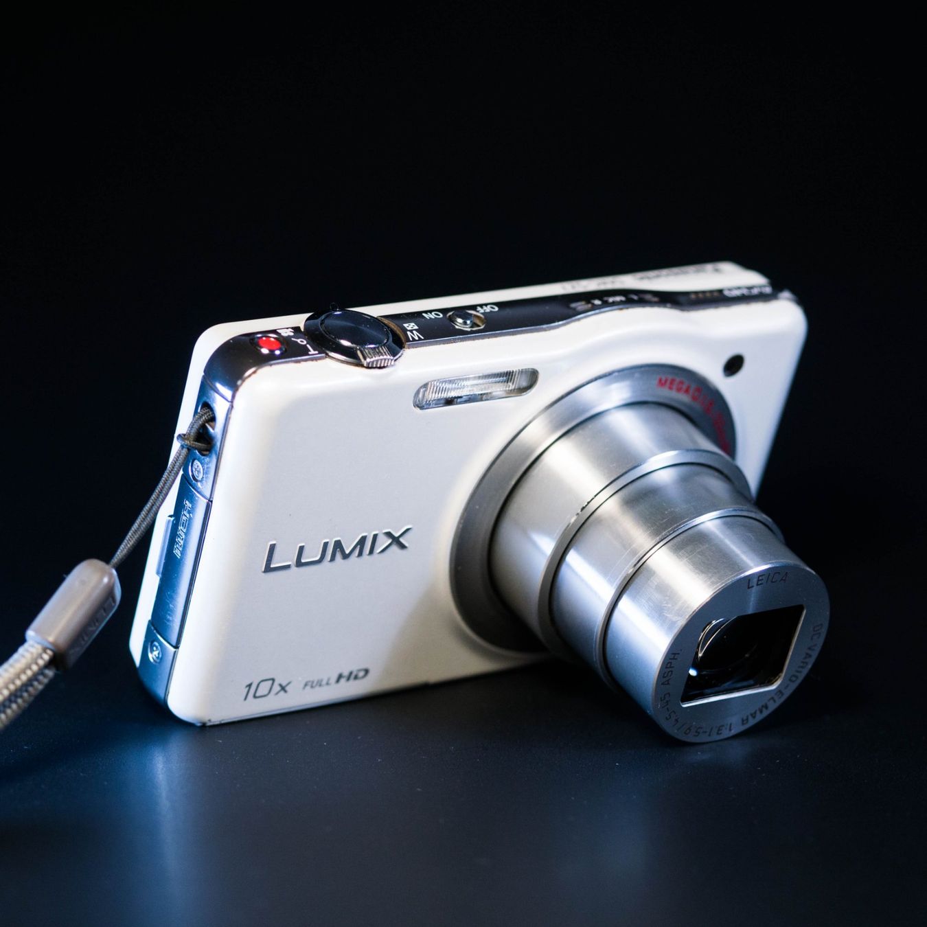 Panasonic Fotocamera: Panasonic DMC-SZ7 Digitalkamera – Usato da Thörishaus venduto da vintagger