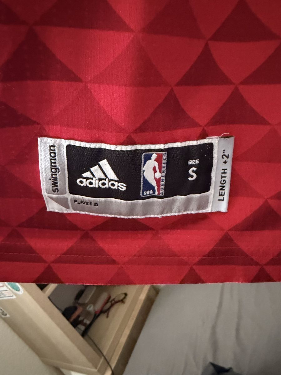 Nba Leibchen & Hosen: Maillot Thabo Sefolosha signé – Neu (gemäss Beschreibung) aus Etagnières von the_zr2w 1