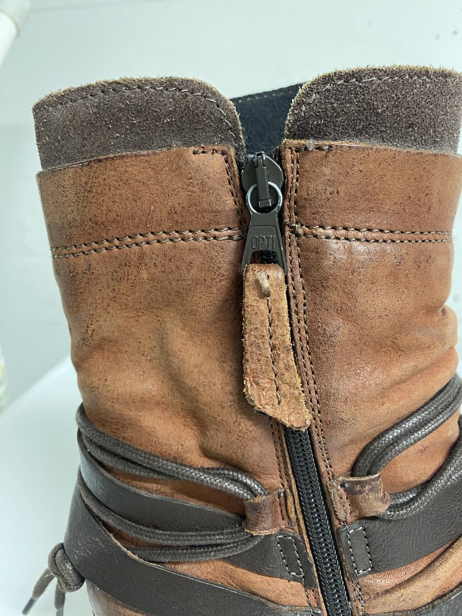 Damenschuhe: Leder-Stiefeletten Gr 38 im Cowboy-Stil – Gebraucht aus Wetzikon ZH von Louisiana-Girl 7