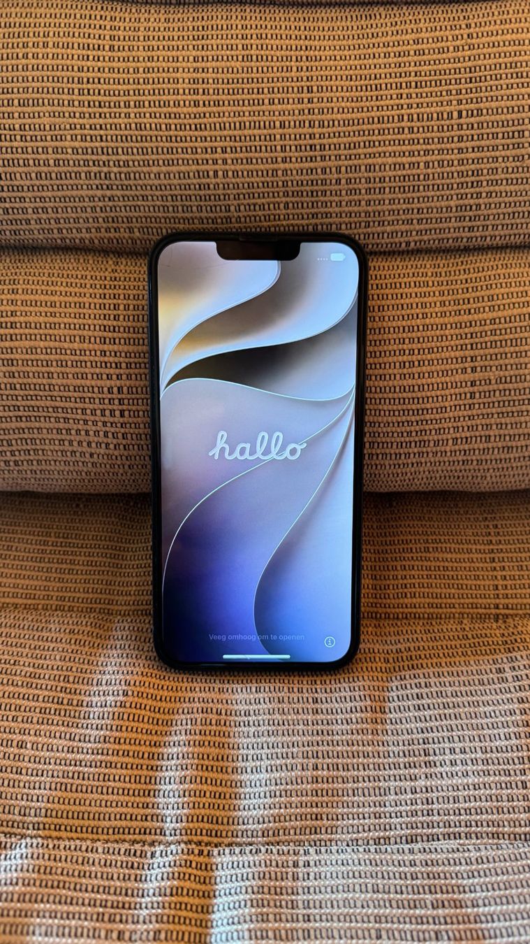 Apple Telefoni cellulari / Smartphones: iPhone 13 128GB - Blau – Usato da La Punt Chamues-ch venduto da kjw_2yn5