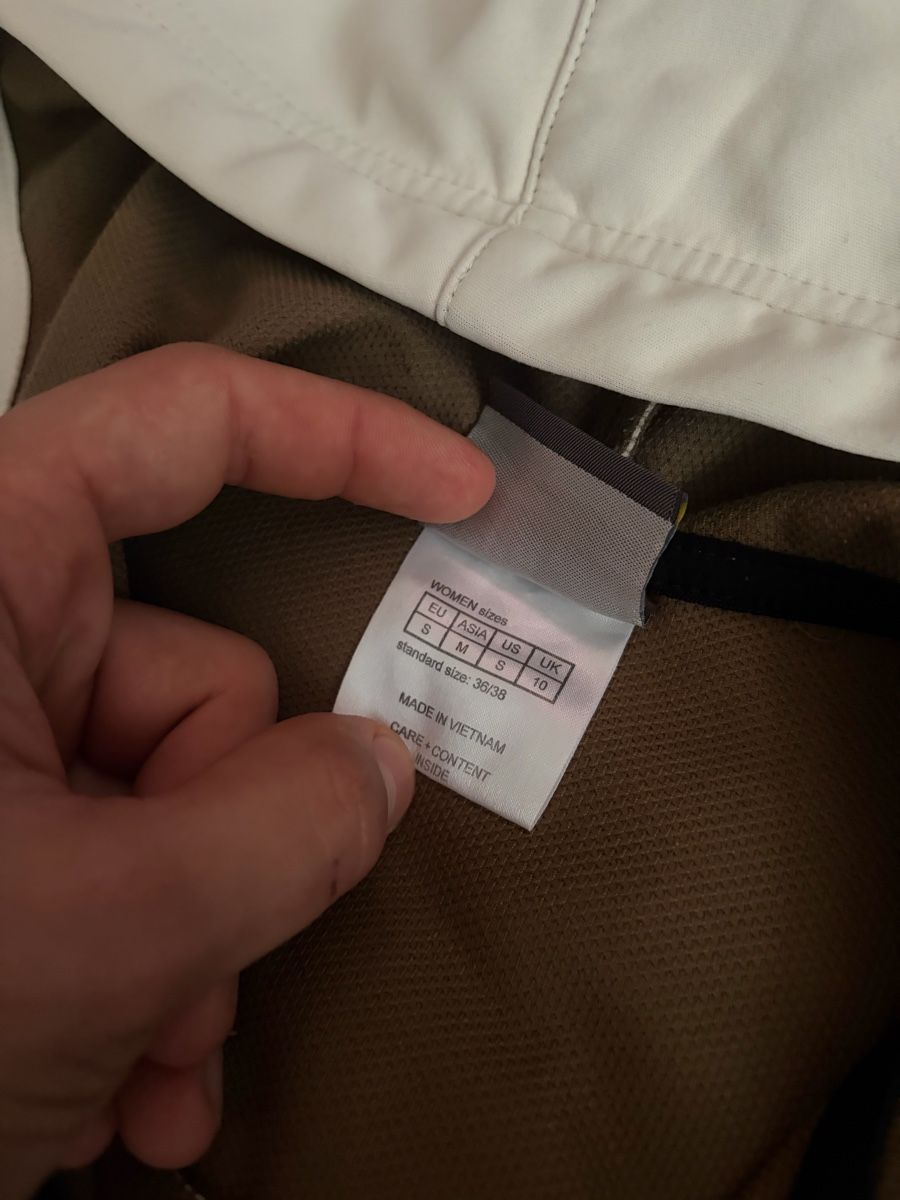 Jack Wolfskin Vestes: Jack Wolfskin Stormlock Softshell Jacket Beige S – D'occasion à Brislach par edu_t6pq 4