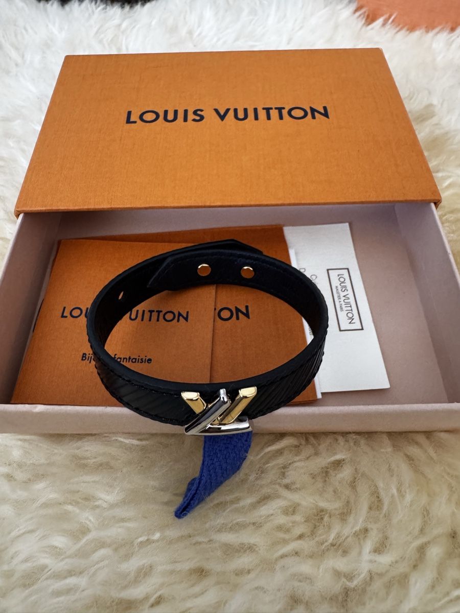 Bracelets: LV AUTHENTIC ARMBAND – Neuf (Voir description) à Horgen par sap_mp82