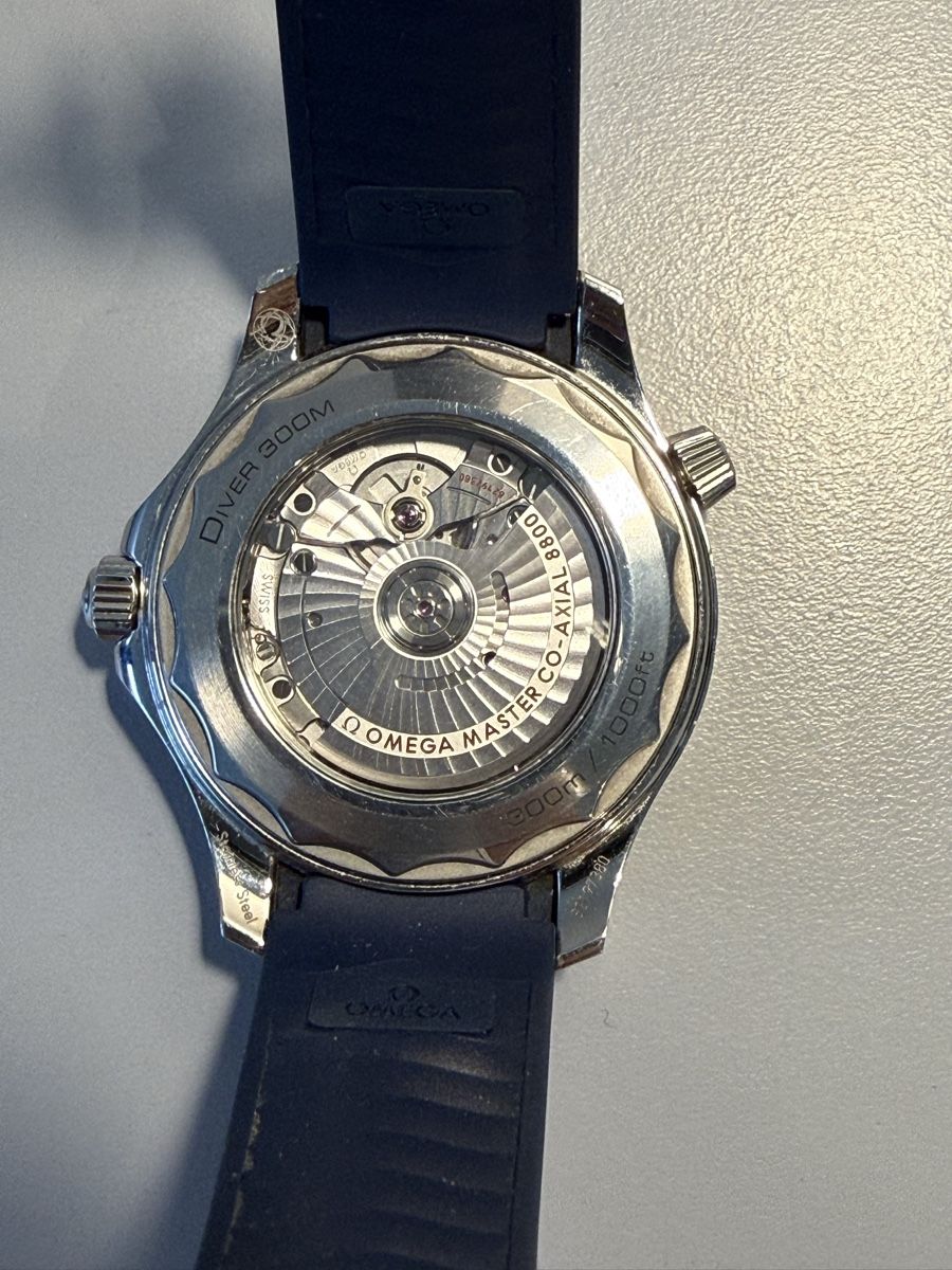Omega Montres: Omega Seamaster Diver 300 M  – D'occasion à Lausanne par fel_r6b7 3
