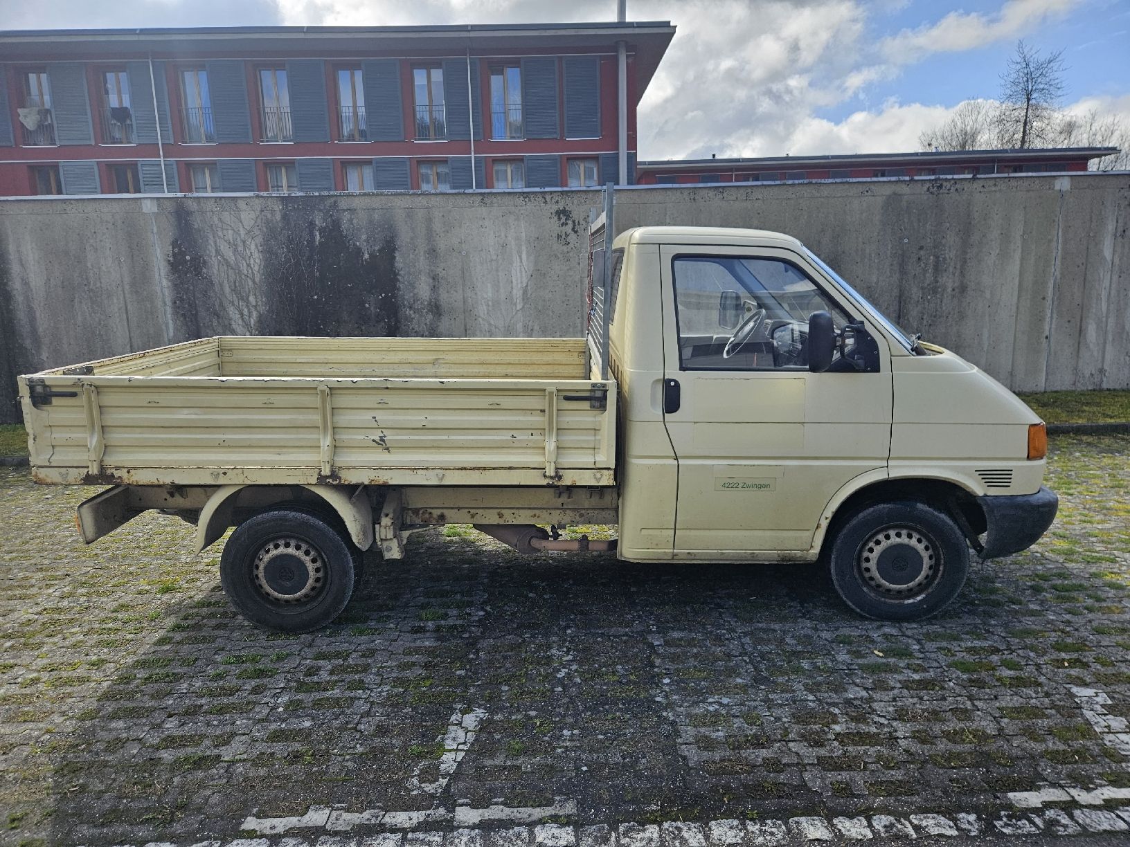 Veicoli commerciali: VW Transporter T4 mit Pritsche – Usato da Zwingen venduto da mas_67v8 3