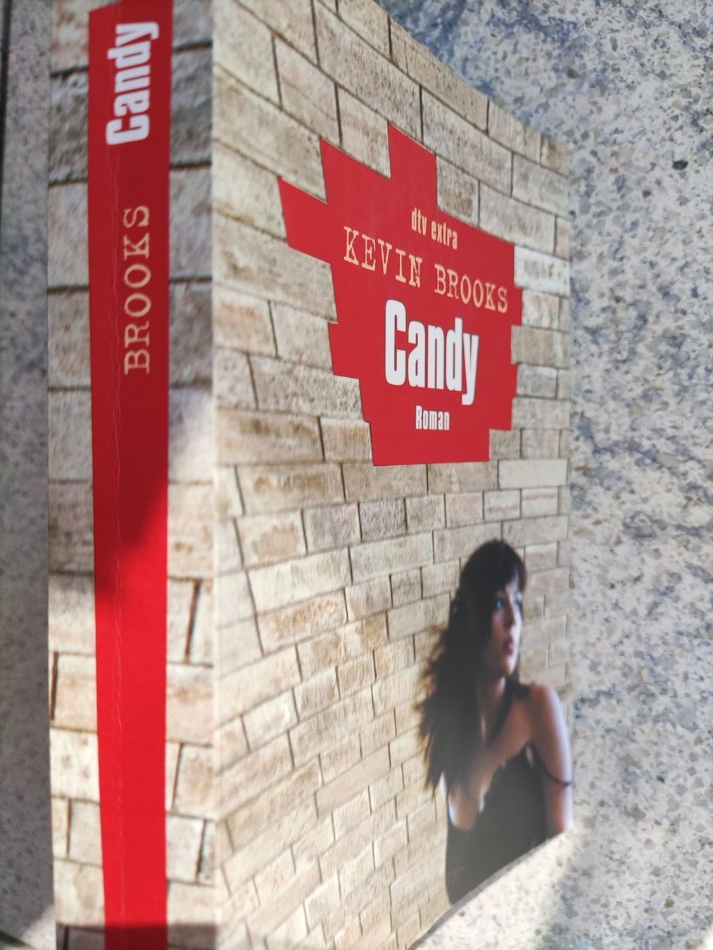 Libri: Kevin Brooks Candy – Usato da Basel venduto da Alacant 2