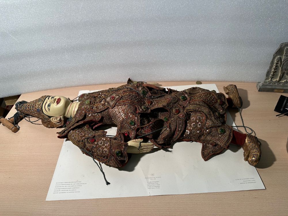 Asiatique : Marionnette Birmane ancienne Bois polychrome articulé vêtements anciens