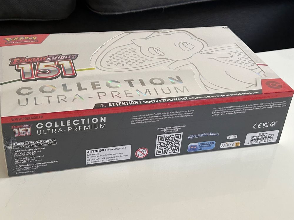 ② Pokémon : 151 Mew Ultra-Premium Collection Box — Jeux de cartes à  collectionner