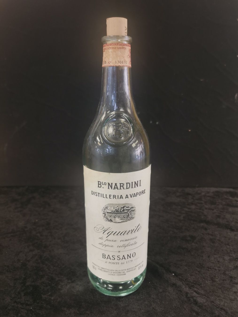 Spirituosen: ANCIENNE BOUTEILLE ENTAMÉE DE GRAPPA – Gebraucht aus Genève von Leboucheoreilles