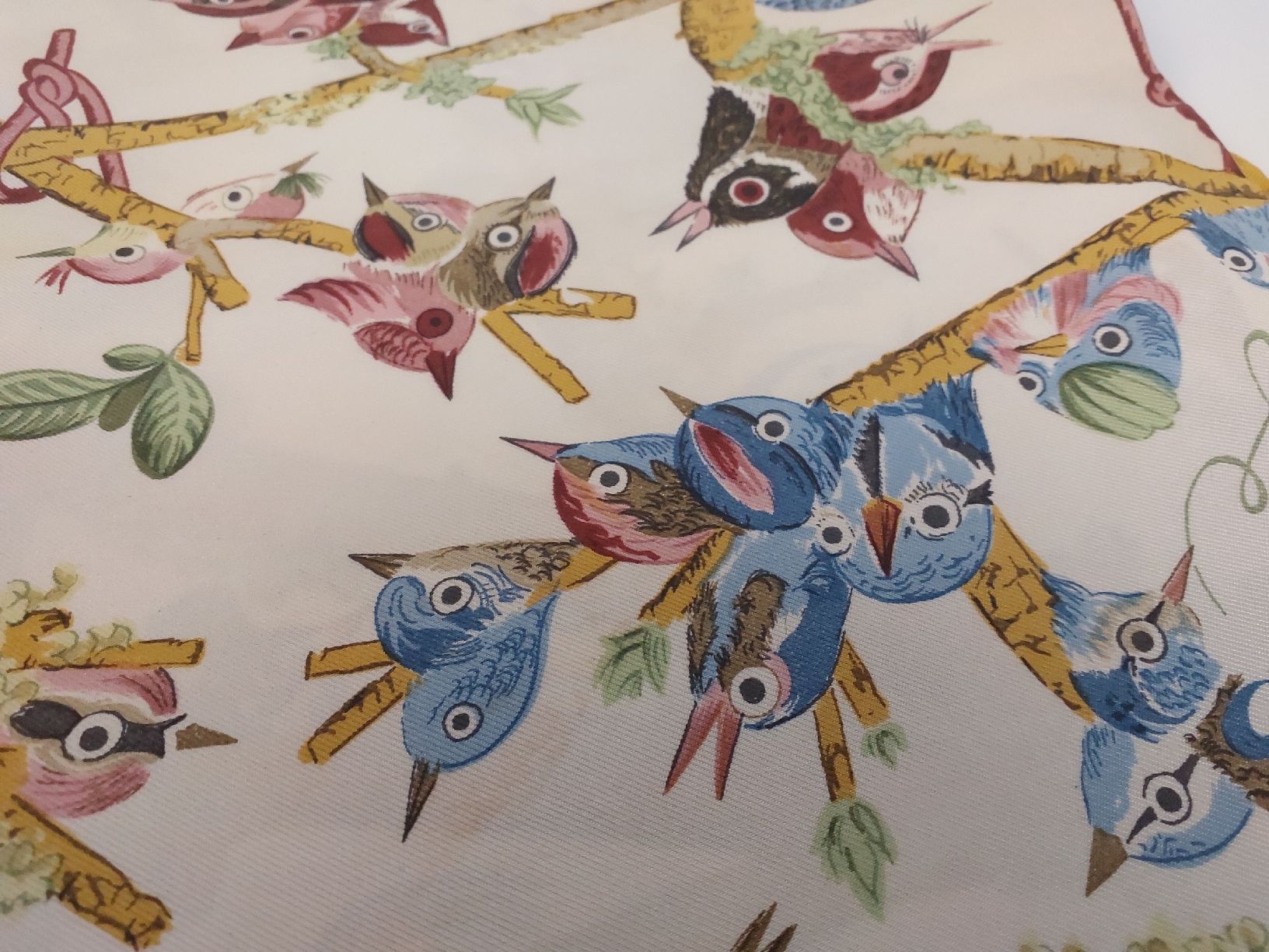 Hermès Foulard & Sciarpe: Hermès Paris Vintage Seidenschal – Usato da Luzern venduto da CAZS_Luzern 4