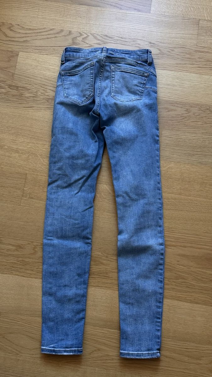 Mango Jeans: Mango Push-up Jeans hellblau Grösse 32 – D'occasion à Bern par WiederWert 2