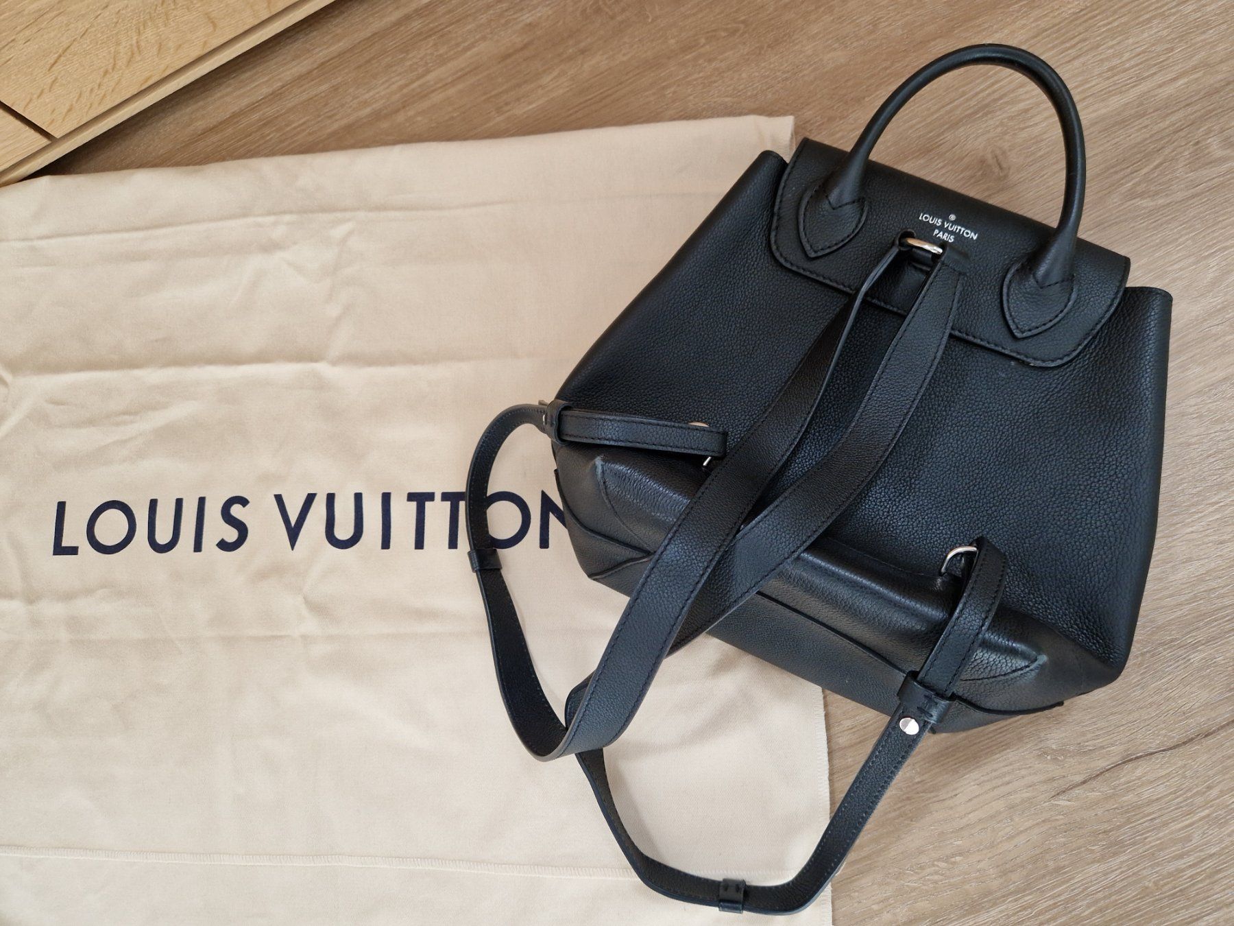 Louis Vuitton Rucksäcke: 🎁Louis Vuitton Rucksack❤️ – Gebraucht aus Kriens von Ivana4 5