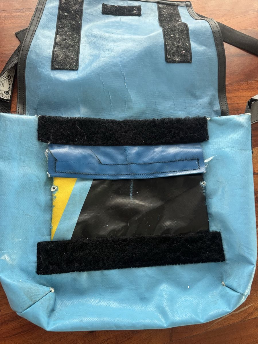 Freitag Borse: FREITAG Tasche  Serie G5.1 hellblau – Usato da Oftringen venduto da Makeq 2