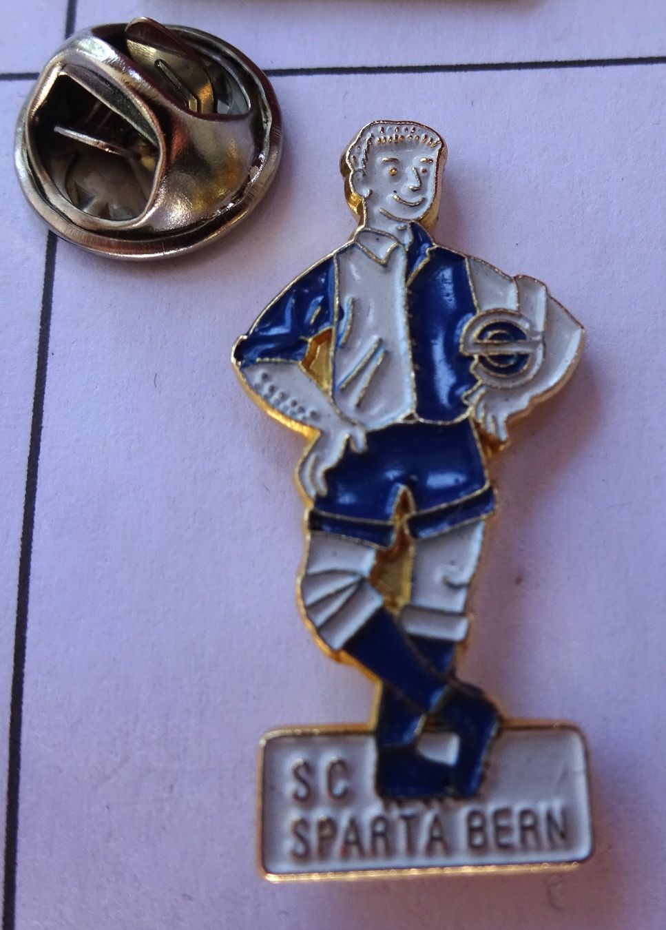 Plaquettes & Badges: Pin Fussball  SC SPARTA Bern – D'occasion à Utzenstorf par BUtter81