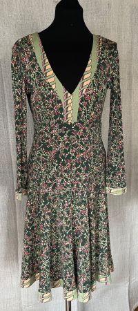 Wunderschönes Kleid von Issa London Gr. XS
