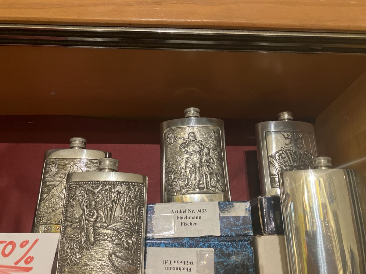 Altro: Original Flachmann NEU – Nuovo e nell'imballaggio originale da Erlenbach im Simmental! venduto da Simmentaler-Perlen 2