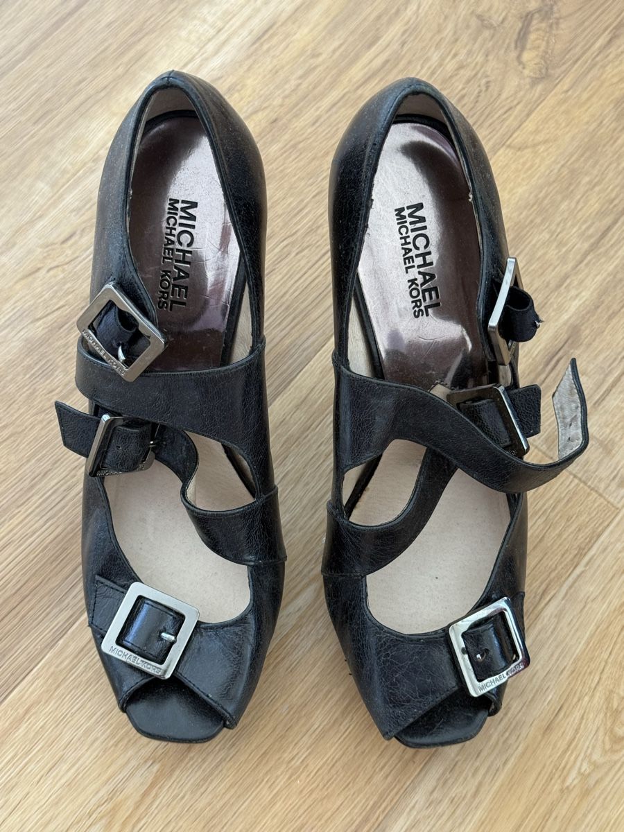 Michael Kors Chaussures femmes: Michael Kors Heels – D'occasion à Wallisellen par gin_9htl