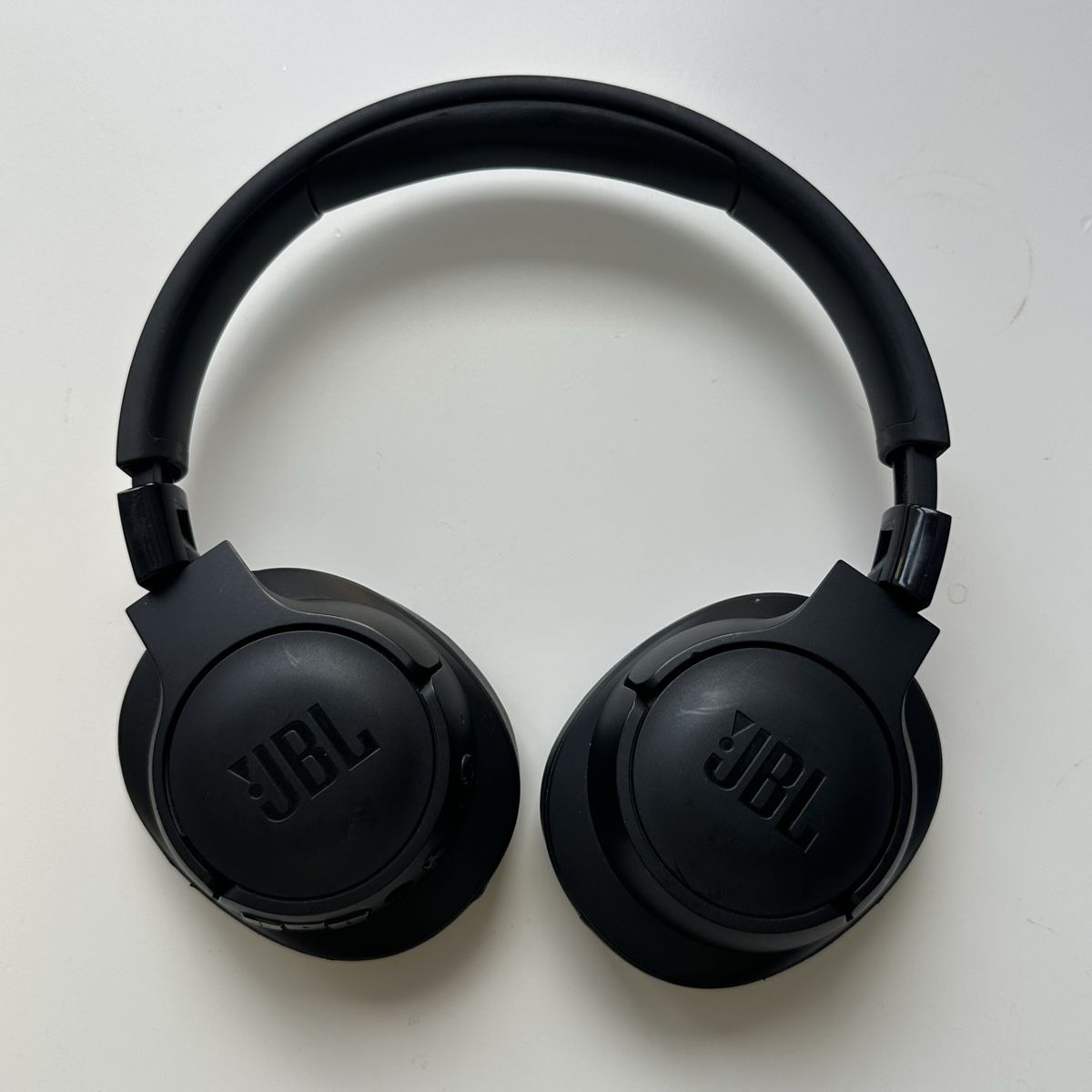 JBL Cuffie: JBL Tune 760NC Kopfhörer  – Usato da Givisiez venduto da dor_xb9k
