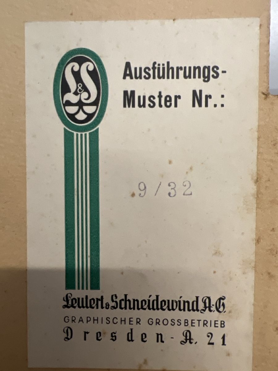 Statuette: Club Zigaretten Aufsteller – Usato da Wollerau venduto da Plakatfreund 4