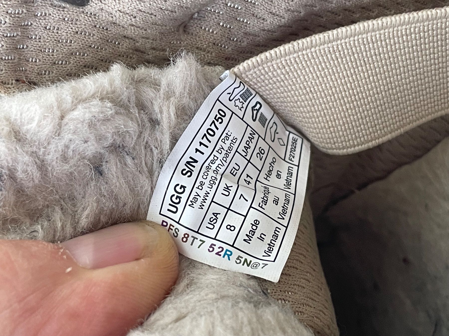 Ugg Scarpe da uomo: Baskets UGG marron, doublure chaude, occasion, 2025 – Usato da Jussy venduto da rob_yx8t 3