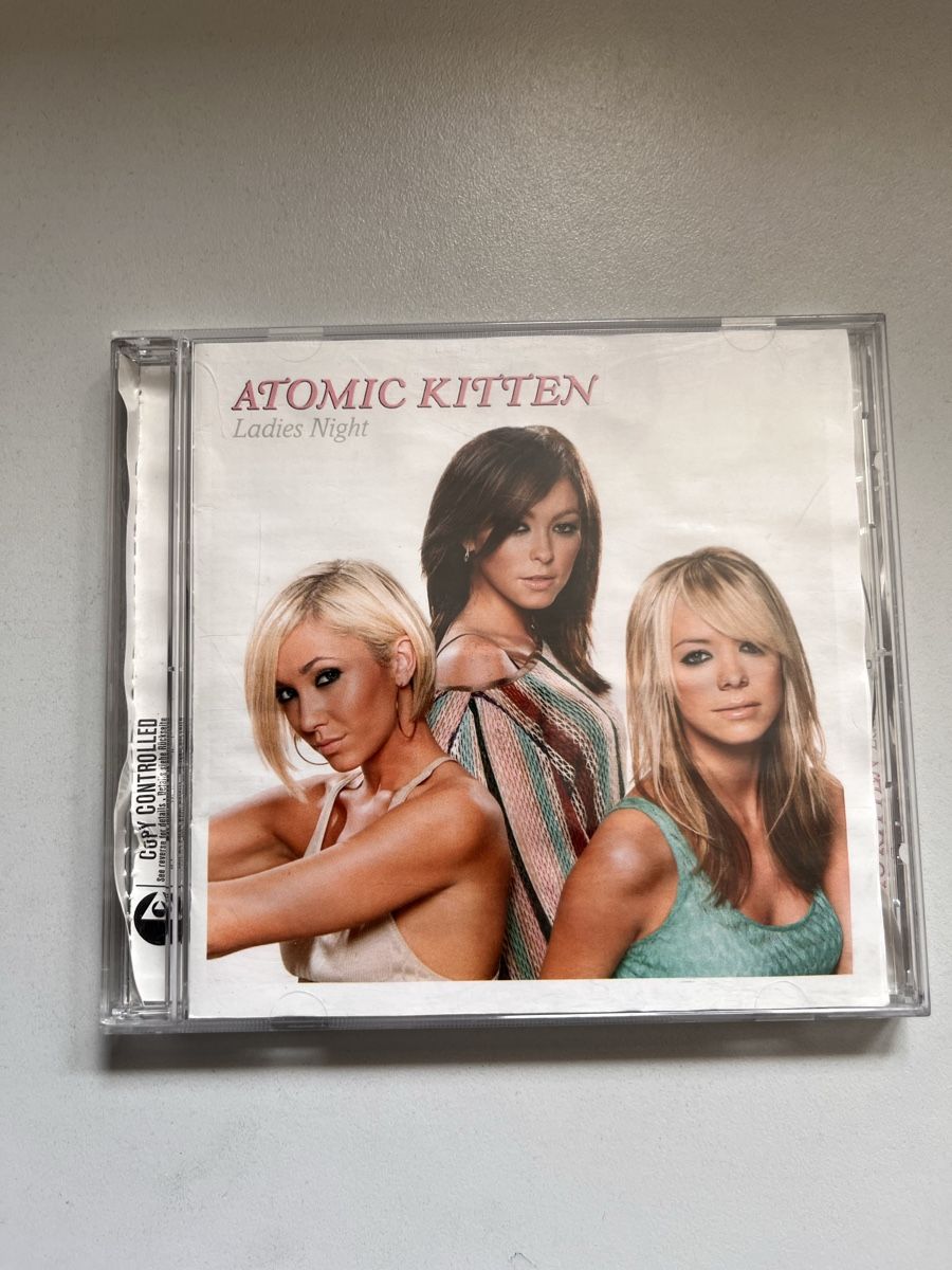 CD: Atomic Kitten - Ladies Night  – Usato da Roggwil BE venduto da WULU