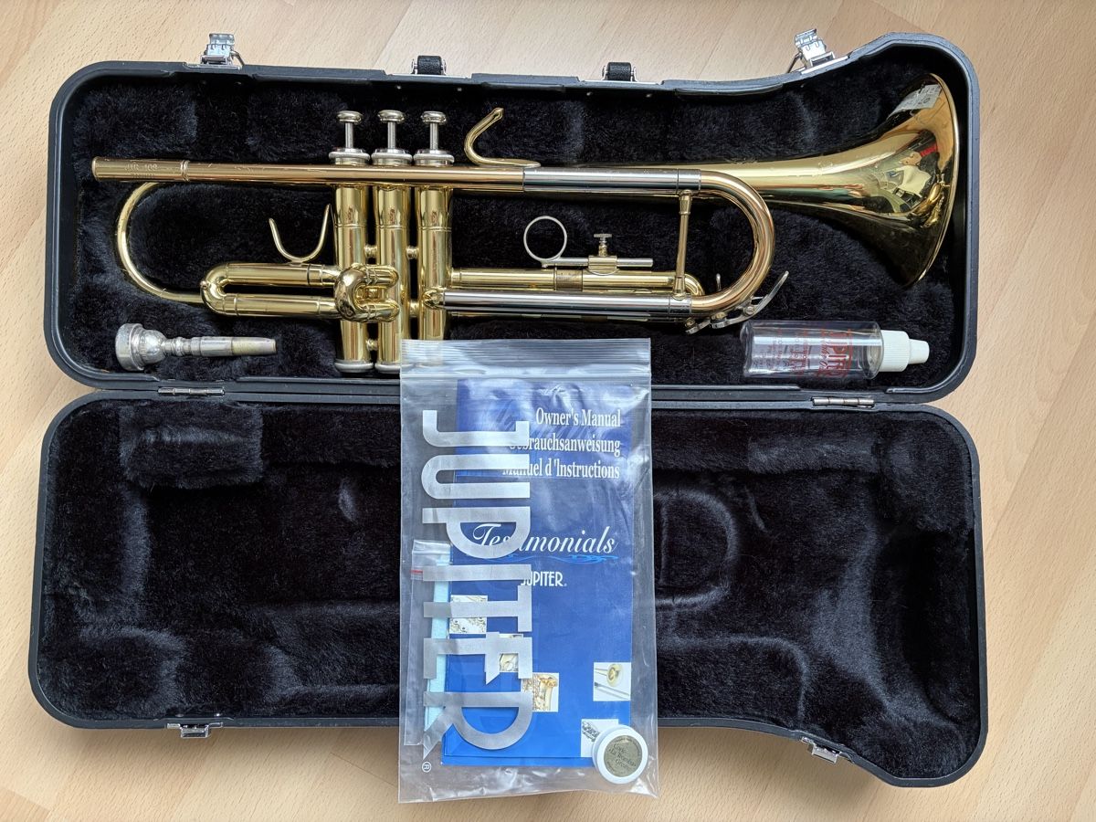 Jupiter Strumenti musicali: Trompete Jupiter JTR - 408 mit Koffer – Usato da Herisau venduto da spinn_chind