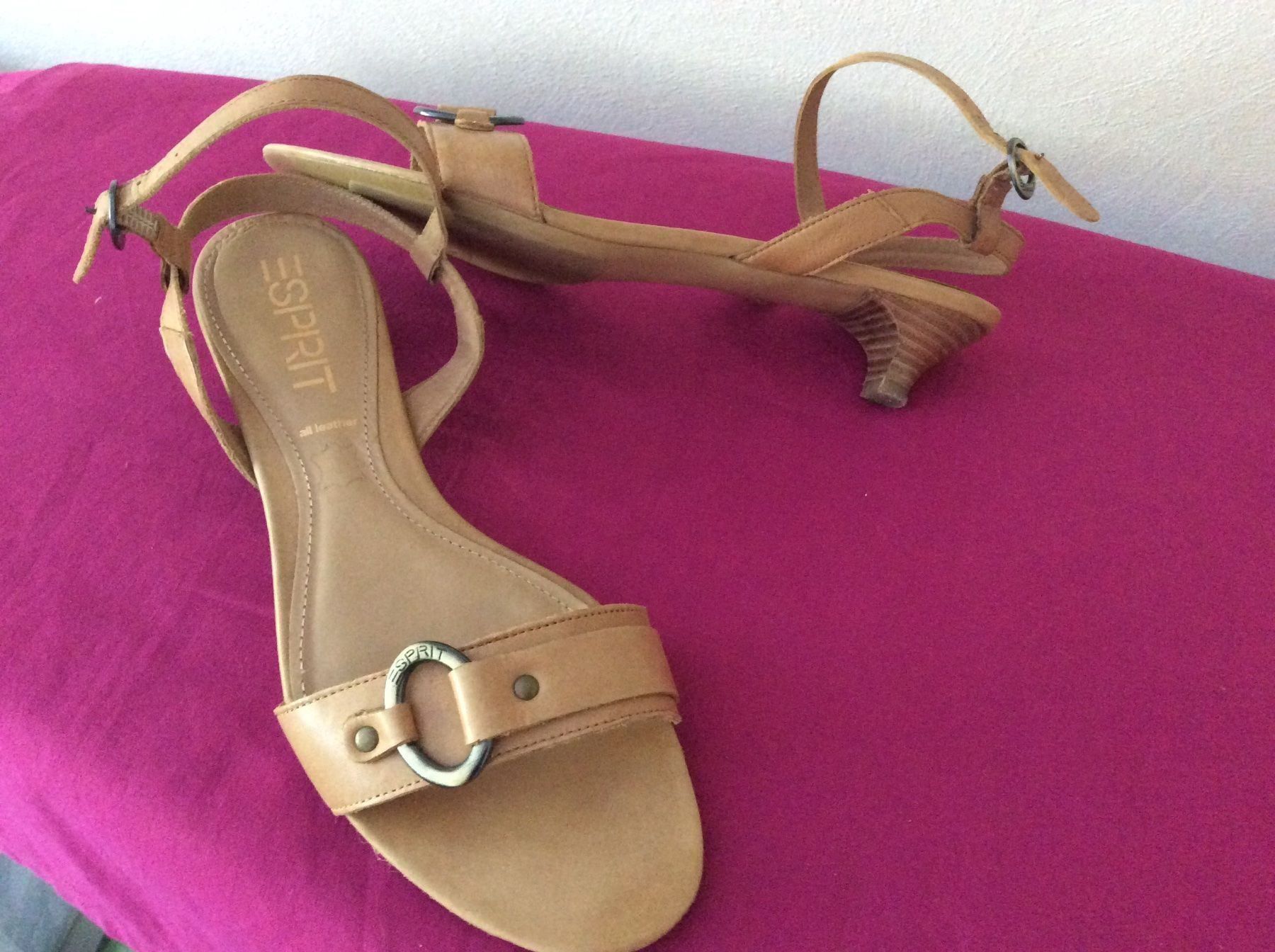 Esprit Scarpe da donna: Sandalettes beige-Cognac, 39, cuir, – Nuovo (secondo la descrizione) da Lausanne venduto da Ulpet