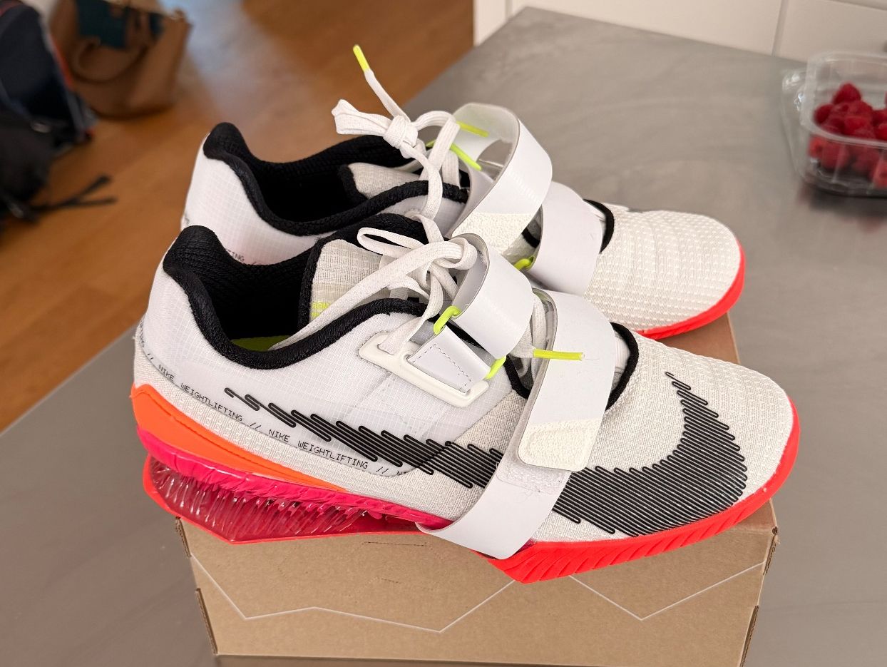 Nike Scarpe da uomo: Nike romaleos 4 weightlifting shoes – Nuovo (secondo la descrizione) da Zug venduto da kse_z7tb
