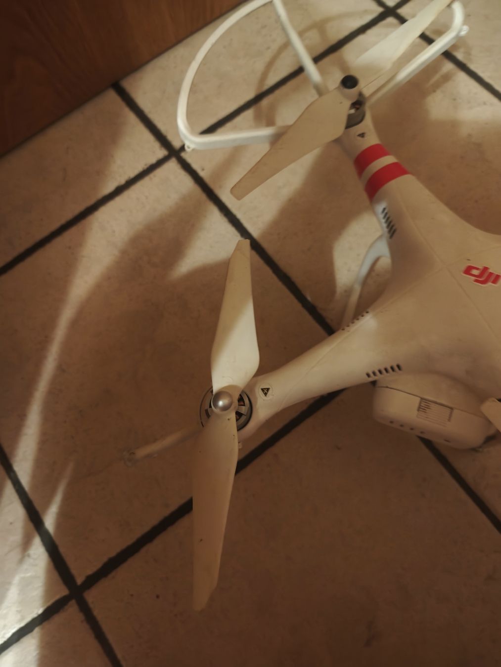 DJI Modellismo RC: Dji Phantom 2 als Defekt  – Usato da Sarnen venduto da Laut_musik 5