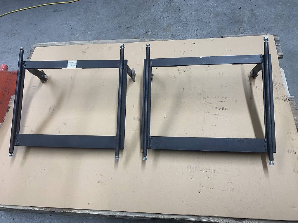 Tutti pezzi di ricambio auto: Recaro Sitzkonsolen VW Käfer – Usato da Appenzell venduto da Autokurt79 1