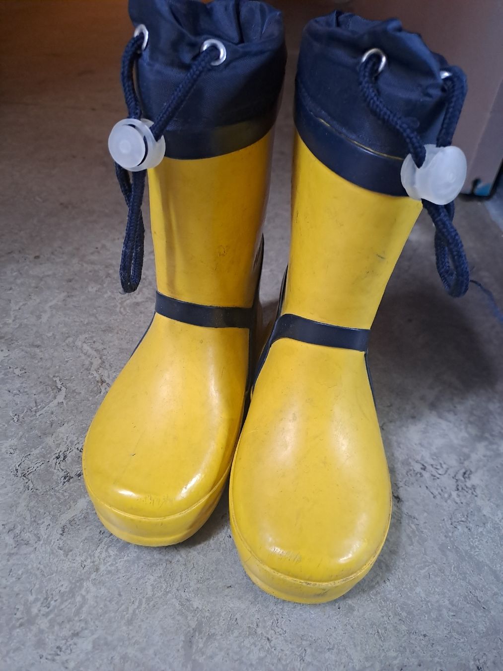 Schuhe für Jungen: Gummistiefel gelb Gr. 24 – Gebraucht aus Scherz von taa_sf6g