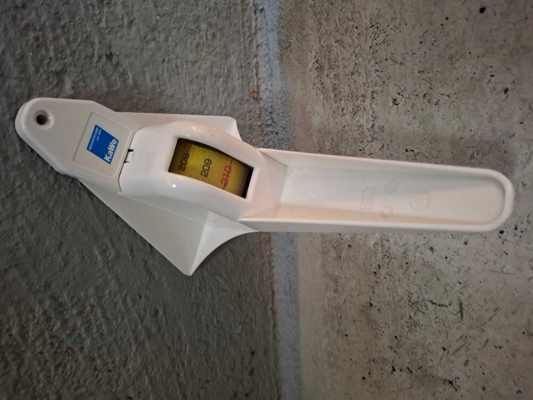 Mesurer: Körpermessband von KaWe Messtechnik – D'occasion à Davos Platz par bru_6gm7