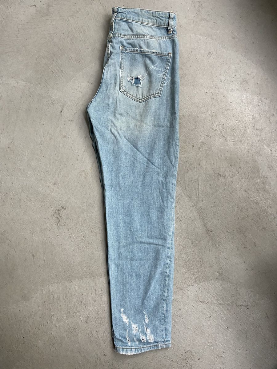 Jeans: Neuwertige Jeans mit Motiven – Neu (gemäss Beschreibung) aus Zürich von Eves.vintage.element 2