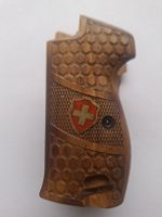 Nussbaum Griffschalen für die Sig P210 