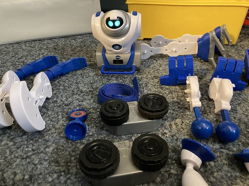 Spielzeuge: VTech Roboter 5in1 V-Bot – Gebraucht aus Henau von Lorelai06 1