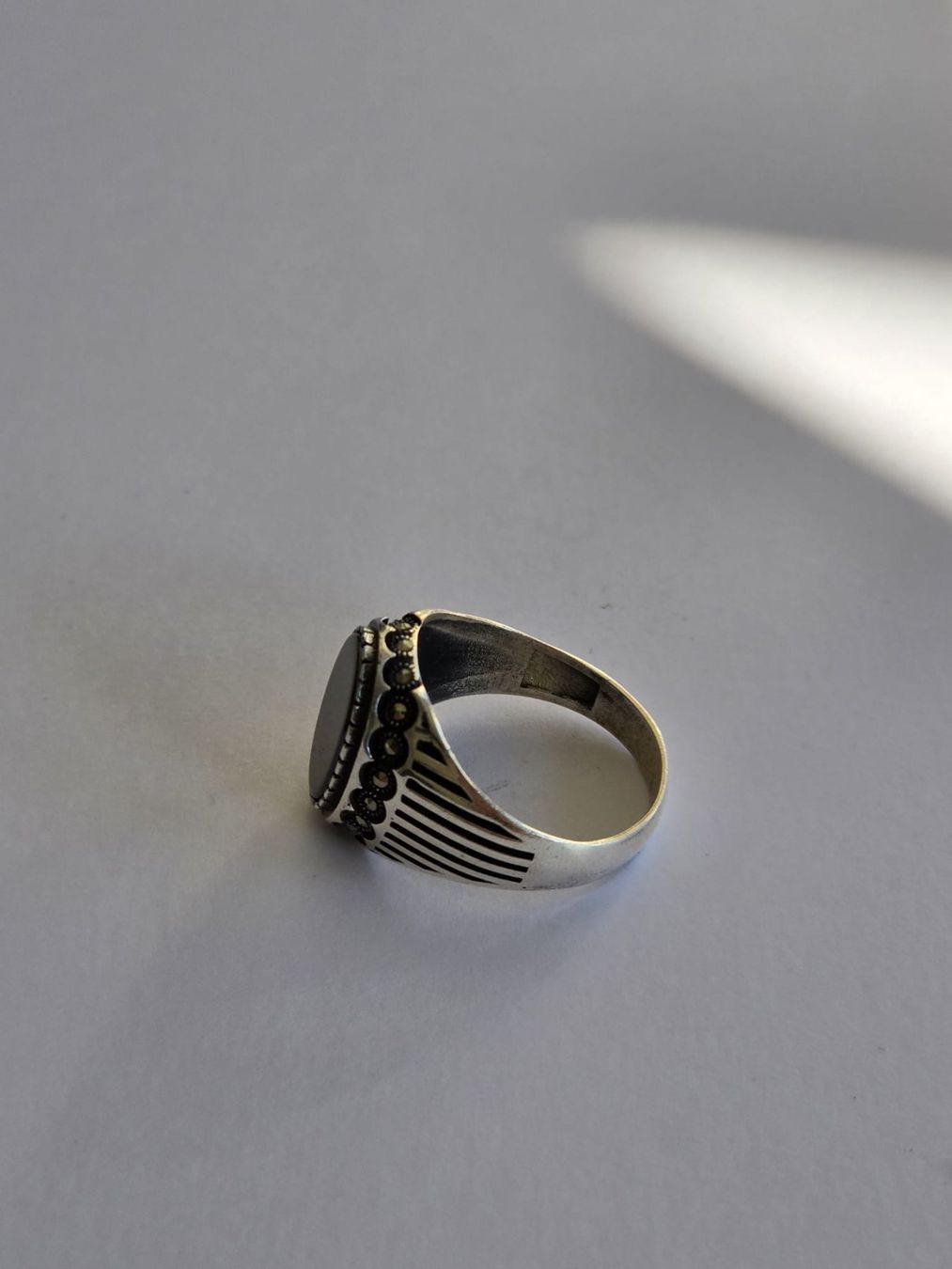 Onyx Anelli: Bague en argent, Onyx, taille 66 – Nuovo e nell'imballaggio originale da Neuchâtel venduto da NIDAVELIR 2