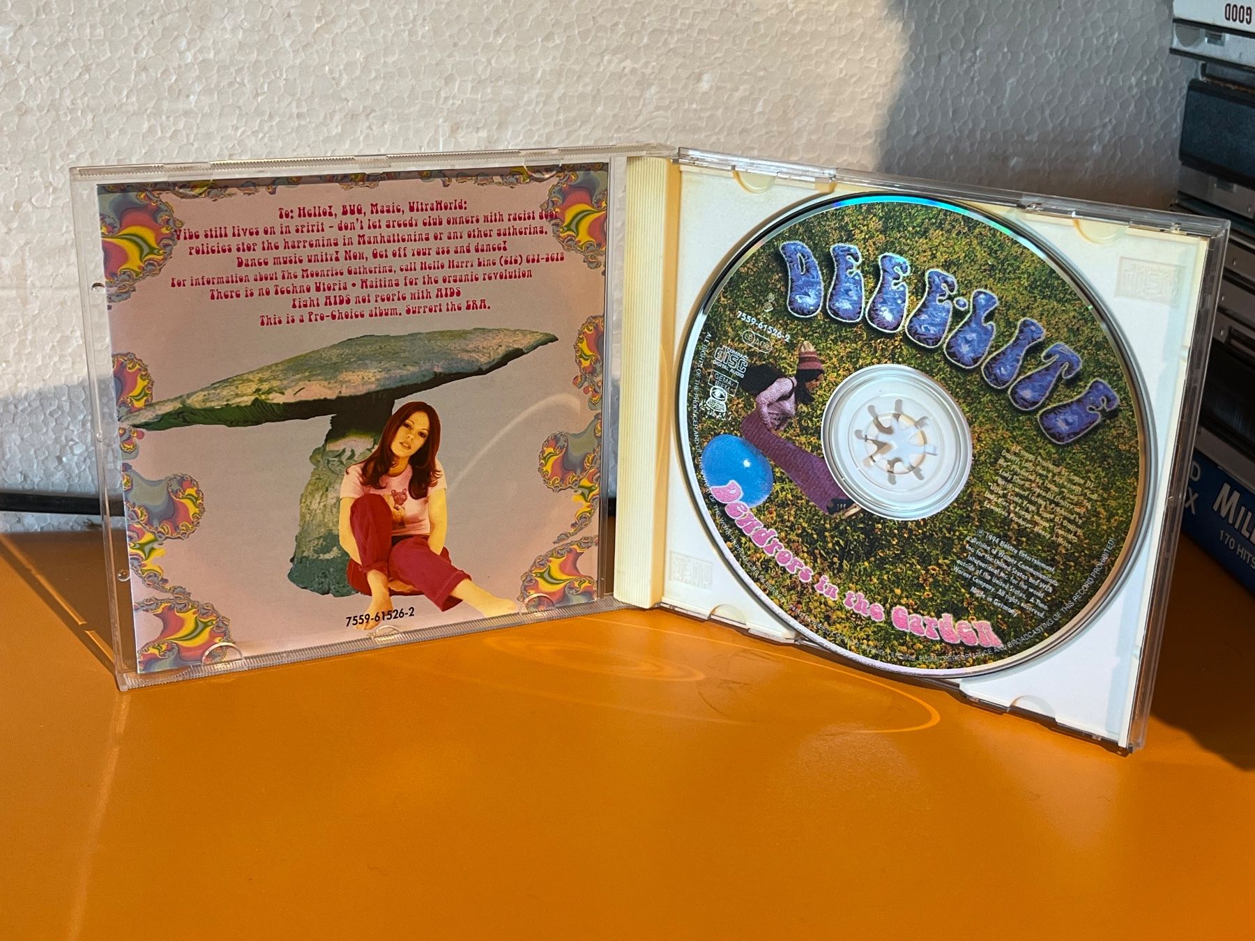 CD: Deee-Lite - Dewdrops In The Garden - HH22B – Usato da Küsnacht ZH venduto da hardcore.earth 2