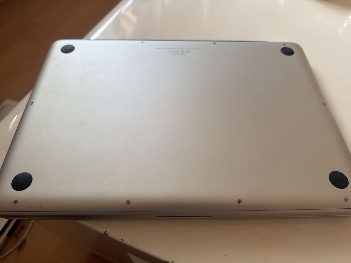Apple Portables: Macbook Pro 13 – D'occasion à Baden par noli.r 9