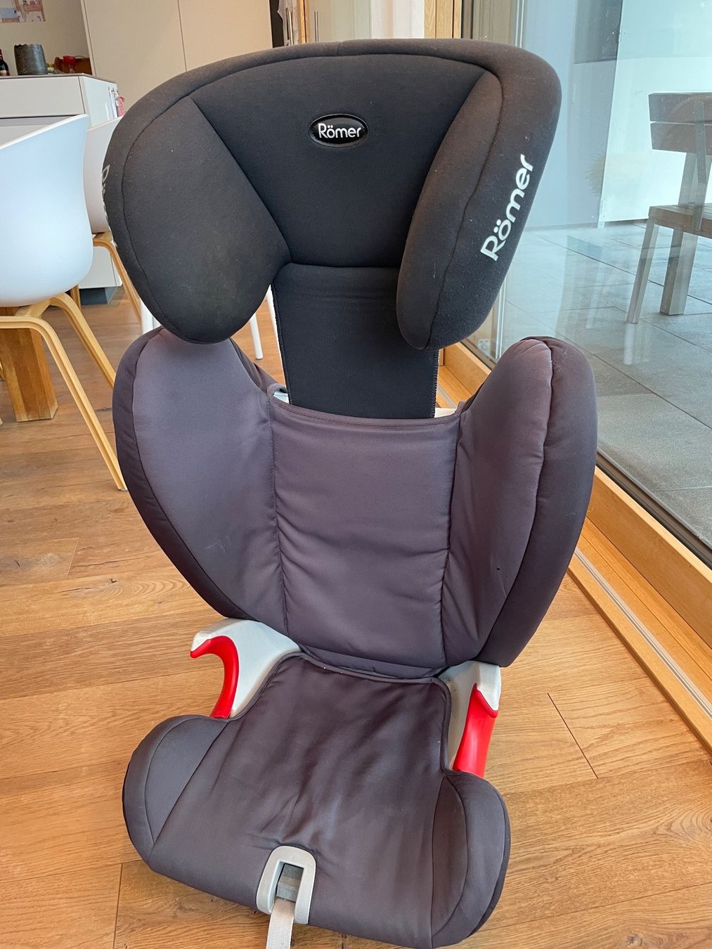 Britax Römer Seggiolini per auto: Römer Kidfix SL Kindersitz – Usato da Inwil venduto da sondymaster 2