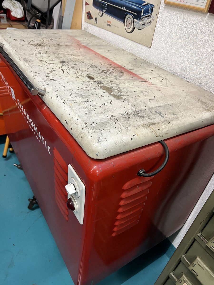 Alle Werkzeuge: Teilereiniger Oldtimer 50iger Jahre defekt – Defekt aus Steffisburg von gfell2 2